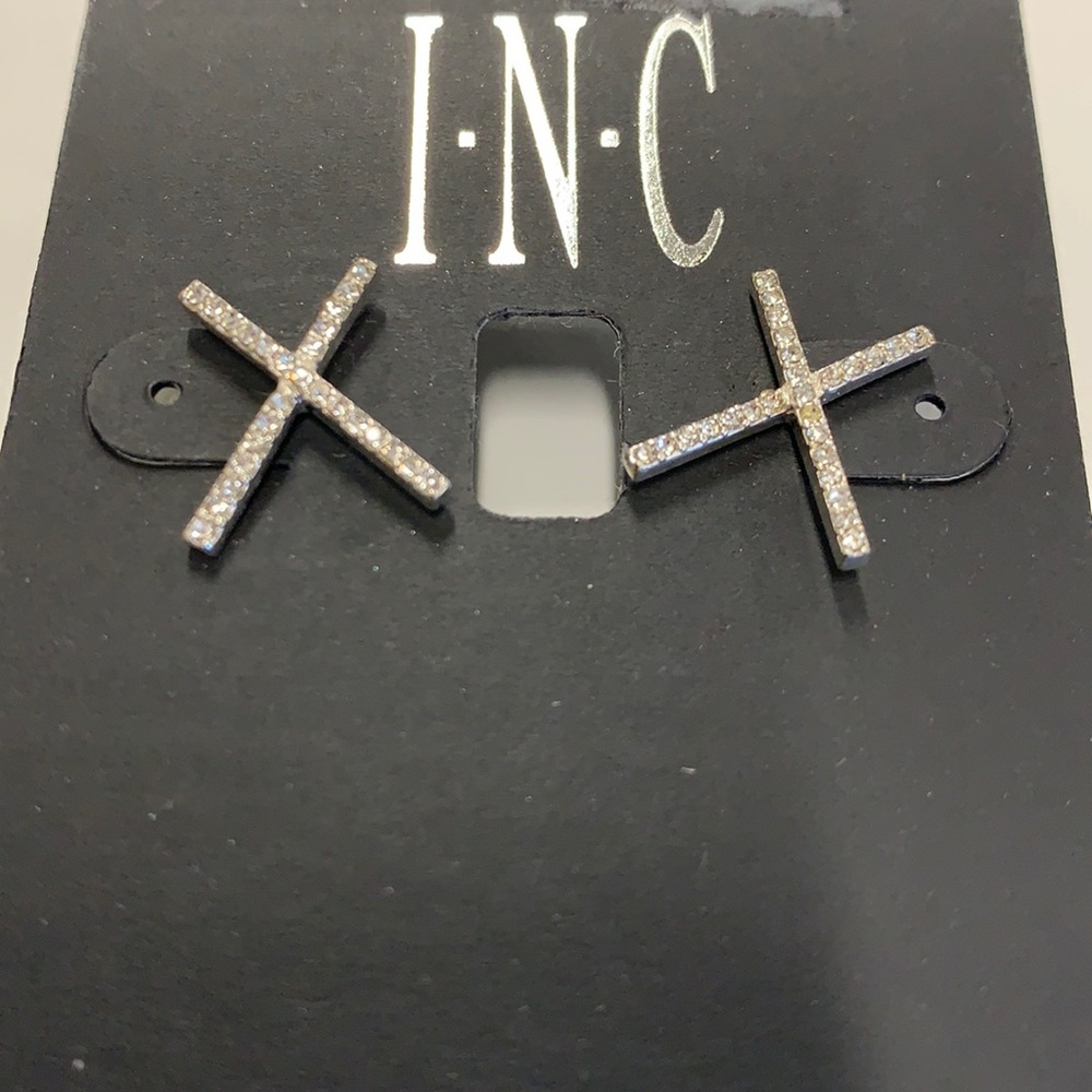 NEW Inc Pave earrings  / studs x